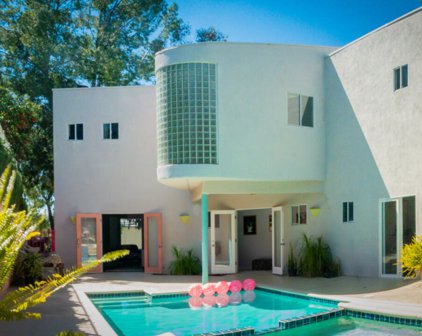4219  Alhama Dr, Woodland Hills