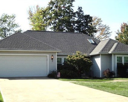 9620 Brushwood Lane, Strongsville