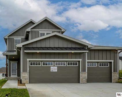 12113 S 111 Avenue, Papillion