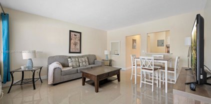 600 Layne Blvd Unit #210, Hallandale Beach