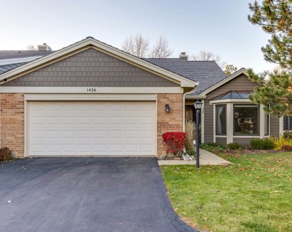 1426 James Court Unit #124A, Libertyville
