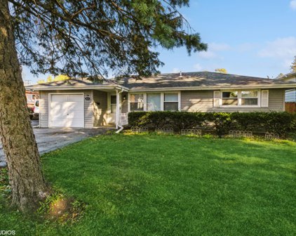 681 Pierce Court, Grayslake