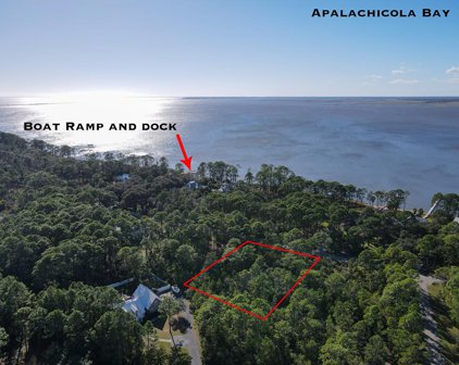 272 Magnolia Bay Dr, Eastpoint