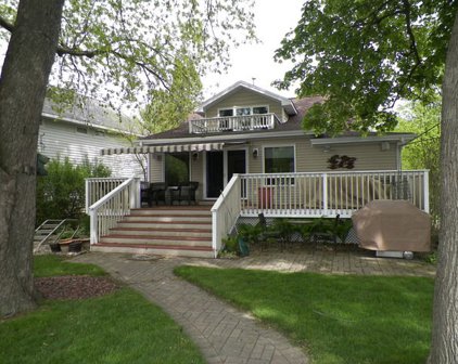 9711 Arthur Road, Algonquin