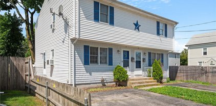 15 Lincoln Avenue 17, Pawtucket