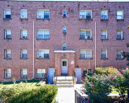 10 N Manor Cir, Takoma Park