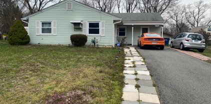 1312 Columbia Rd, Woodbridge