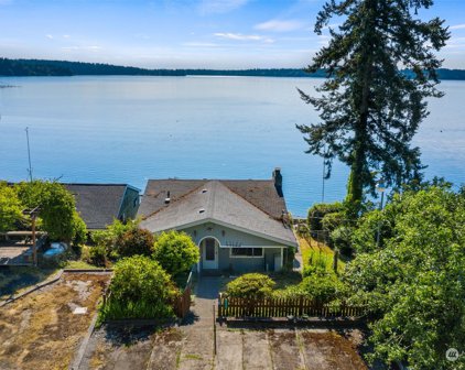 9230 Hunter Point Road NW Unit #D, Olympia