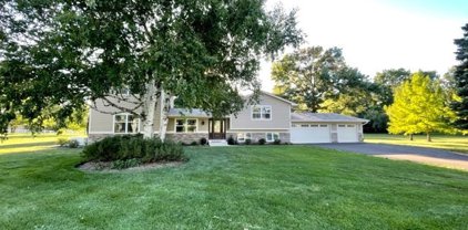 2S920 Hickory Lane, Batavia