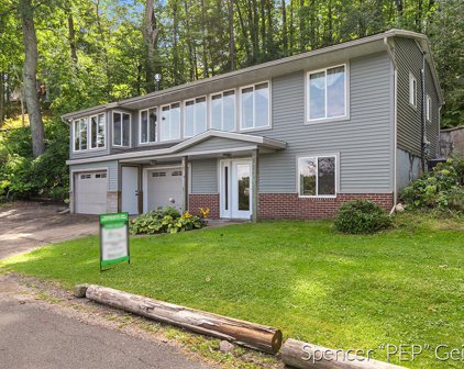 1001 E Baldwin Lake Drive, Greenville