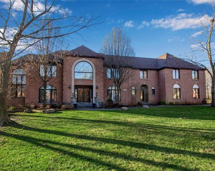 9655 The Maples, Clarence-143200
