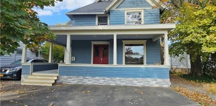 427 Walnut Street, Lockport-City