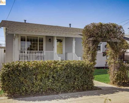 238 Beach Rd, Alameda