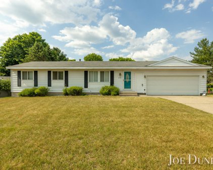 475 Adapointe Drive SE, Ada