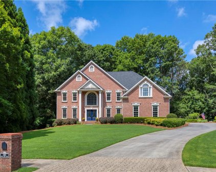 580 Fawn Glen Court, Roswell