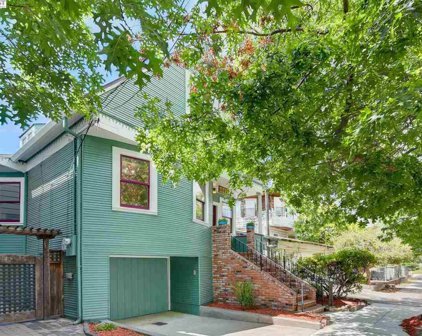 1447 Stanton St, Alameda