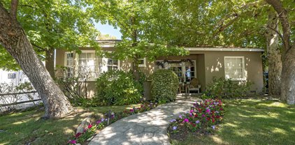 5244 Forbes Avenue, Encino