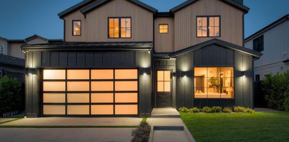4210  Bellingham Ave, Studio City