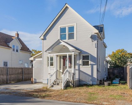 107 Oak Avenue, East Providence