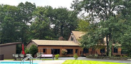 561 Wild Turnpike, Fallsburg