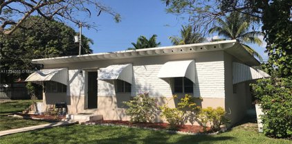 201 Flagler Dr, Miami Springs