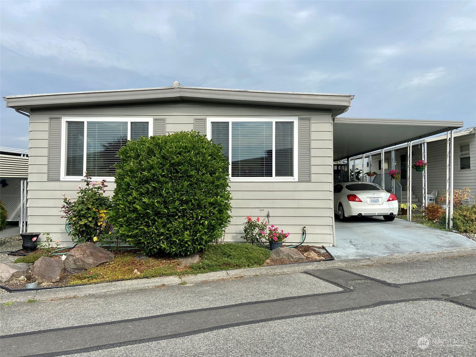 1415 84th Street SE Unit 44, Everett MLS 2037774 Skyline