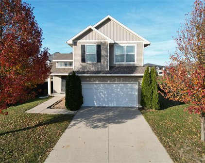 8227 Dakota Drive, West Des Moines