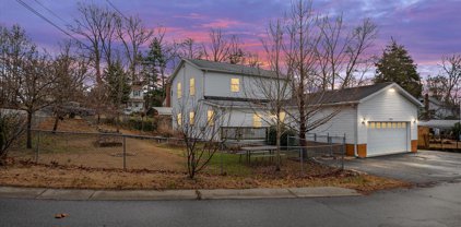501 Forest Rd, Riva