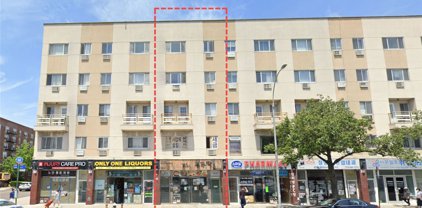 150-05 Northern Boulevard, Flushing