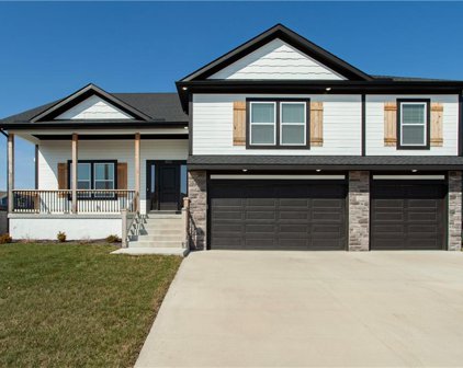 602 SW Hillside Drive, Grain Valley
