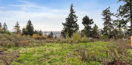 916 64th Avenue E, Tacoma
