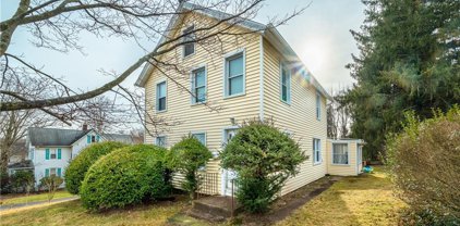 91 Russell Street, Middletown