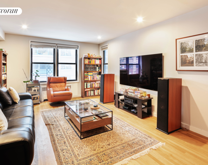 60 E 9th  Street Unit 205, New York