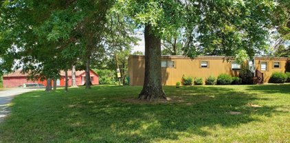 4617 N Camden Ln, Crestwood
