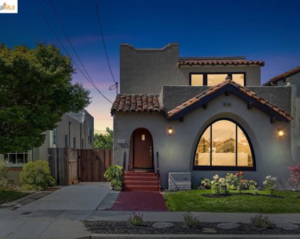 2824 Clay St., Alameda