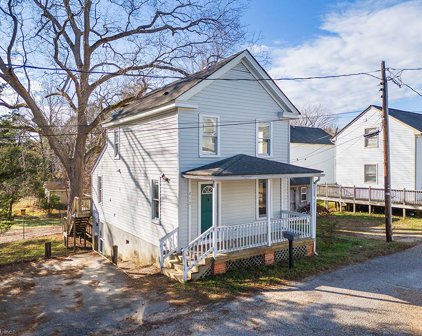212 Chalmers Row, Smithfield