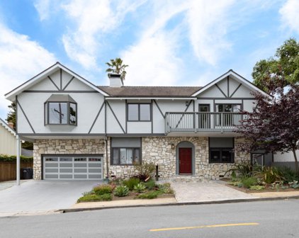 135 Pacific AVE, Pacific Grove