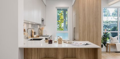 2312 Emery Court Unit 104, North Vancouver