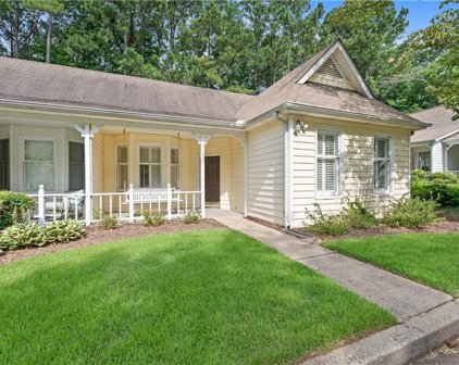 132 Victoria Way, Roswell