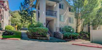 25025 SE Klahanie Boulevard Unit #J301, Sammamish