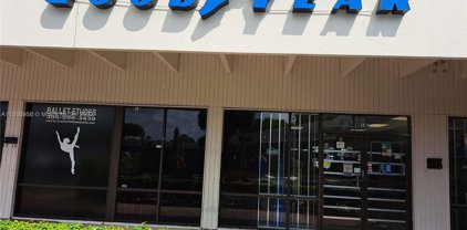 6800 Nw 169th St, Hialeah