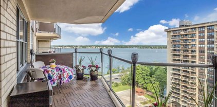 17-85 215th Street Unit #14H, Bayside
