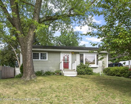 29 Amherst Road, Toms River