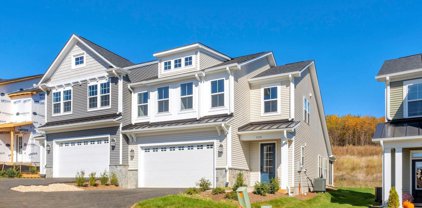 208 Ridgeline Dr, Waynesboro