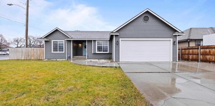4501 W Grand Ronde Ave., Kennewick