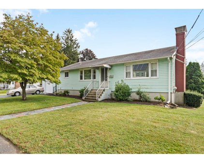 41 Guild Rd, Framingham