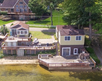51281 Garrett Road, Dowagiac