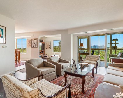19385 Cypress Ridge Ter Unit #903, Leesburg