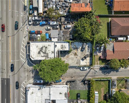 2090 Nw 36th St, Miami