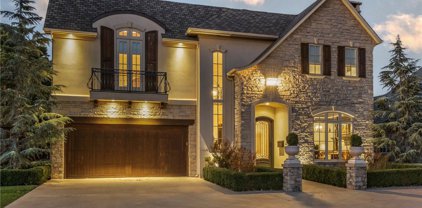 1703 Windsor Place, Nichols Hills